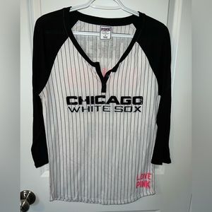 PINK Chicago White Sox 3/4 Sleeve Large